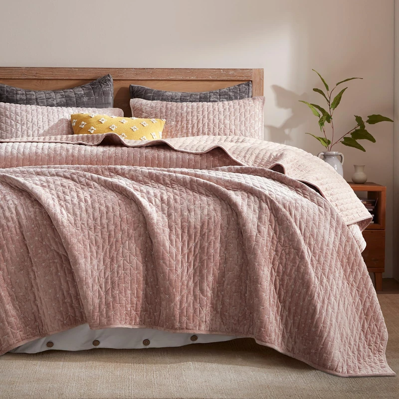 LEAONME Velvet Quilt Set Full/Queen Size 90''x98'', Lightweight Dusty Pink Velvet Comforter Set with 2 Matching Shams, Soft Cross Stitch Bedspread Coverlet Bedding Set for All Season