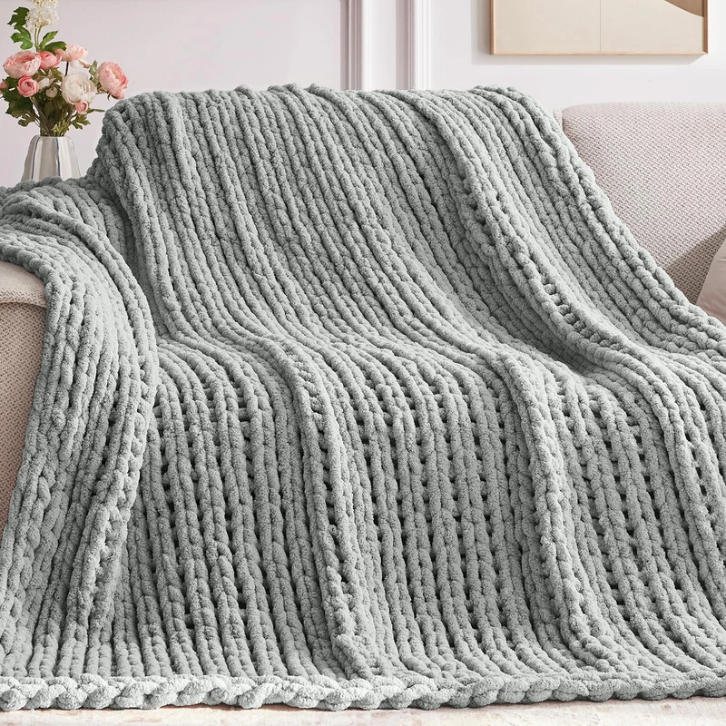 Negwoo Chunky Knit Throw Blanket, 80''*90'' Knitted Throw Chenille Yarn for Bed Couch, Handmade Light Grey Crochet Big Thick Blanket, Machine Washable Cute Comfy Blanket for Home Decor