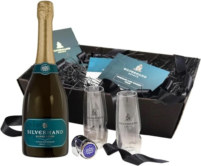 Silverhand Estate Silver Reign - Sparkling Wine of England - Chardonnay & Pinot Noir Blend - Elegant & Refreshing - Hamper 75cl Bottle