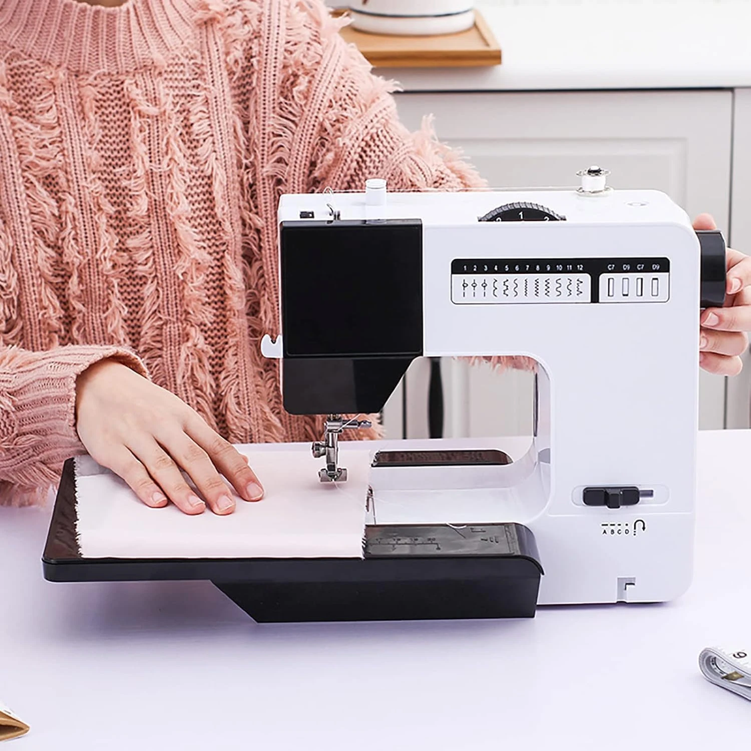 Portable Sewing Machine with 38 Built-in Stitches and Night Light - Multifunctional Embroidery Machine for Beginners and Advanced Users