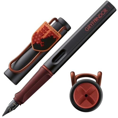 Lamy Safari Harry Potter Gryffindor™ Fountain Pen – Special Edition fountain Pen with House Crest – steel nib in fine width – with ergonomic grip – incl. T10 blue ink cartridge – Right-Handed