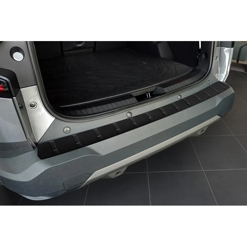 Avisa Matt Black Stainless Steel Rear bumper protector compatible with Dacia Bigster 2024- 'Ribs'