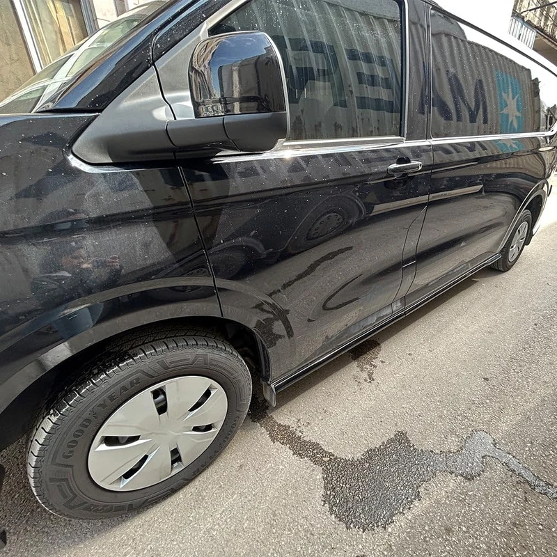 Oneway Set Side Skirts compatible with Volkswagen Transporter T7 SWB 2024- & Ford Transit Custom (V710) SWB 2023- - Gloss black
