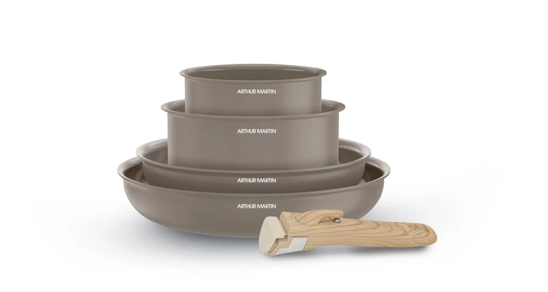 Arthur Martin - 5-Piece 2.5 mm Aluminium Cookware Set with Ceramic Coating, Frying Pans 22-26 cm and Saucepans 16-18 cm, Wood Effect Handle, All Hobs, Brown