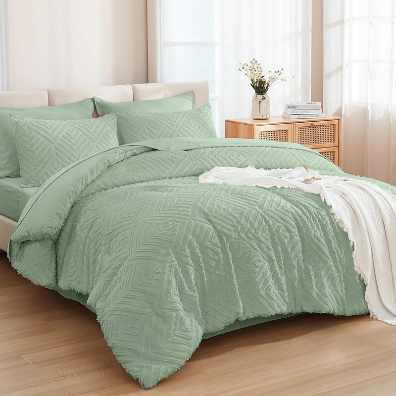 Andency Super King Plus Comforter 128x120, Sage Green