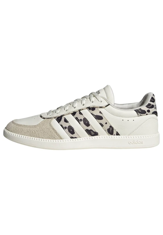 adidas Women's Breaknet Sleek Shoes, Core White/Crystal Linen/Khaki Six, 6.5 UK