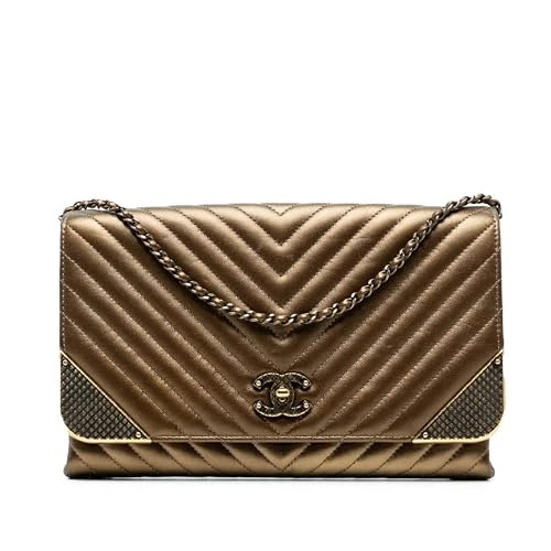Pre-Loved Calfskin Chevron Rock The Corner Flap Shoulder Bag - Image 1