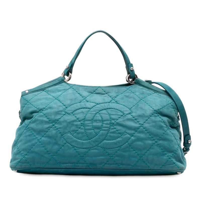 Chanel Pre-Loved Small Iridescent Calfskin Sea Hit Tote Handbag