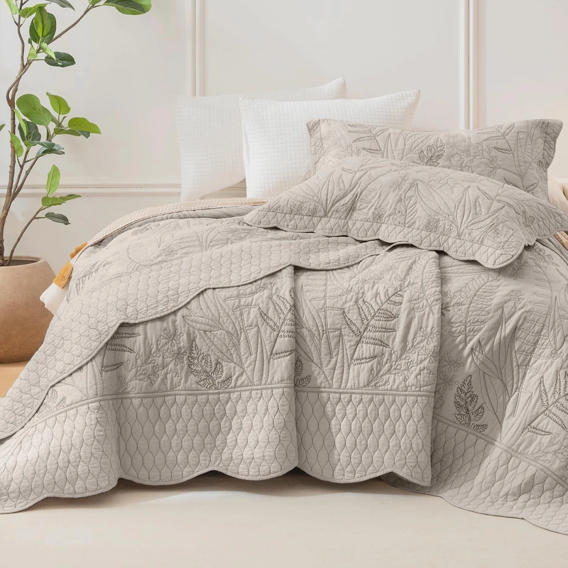 Masaca Oversized King Bedspread 120"x120",Linen Colored Leaves Pattern Stitching California King Quilt Set 3Pcs Extra Large Farmhouse Botanical Lightweight King Quilt Bedding Set for All Season
