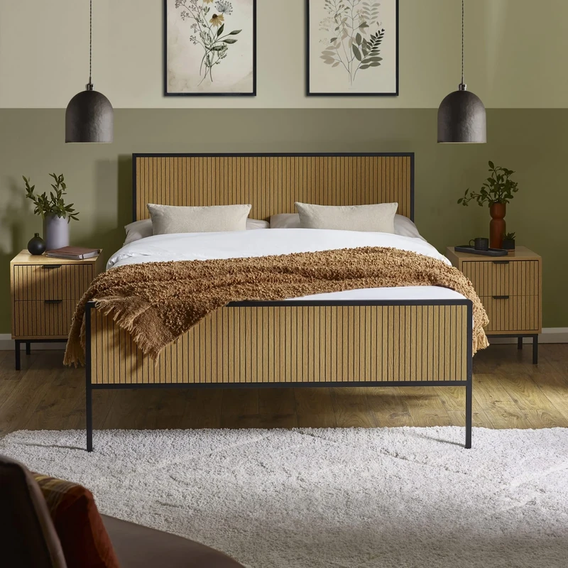Julian Bowen Sia King Bed - Oak Effect King Size Bed Frame with Tall Wooden Headboard and Sturdy Slats, 5ft/150cm, No Box Spring Needed - 100 x 156 x 204cm