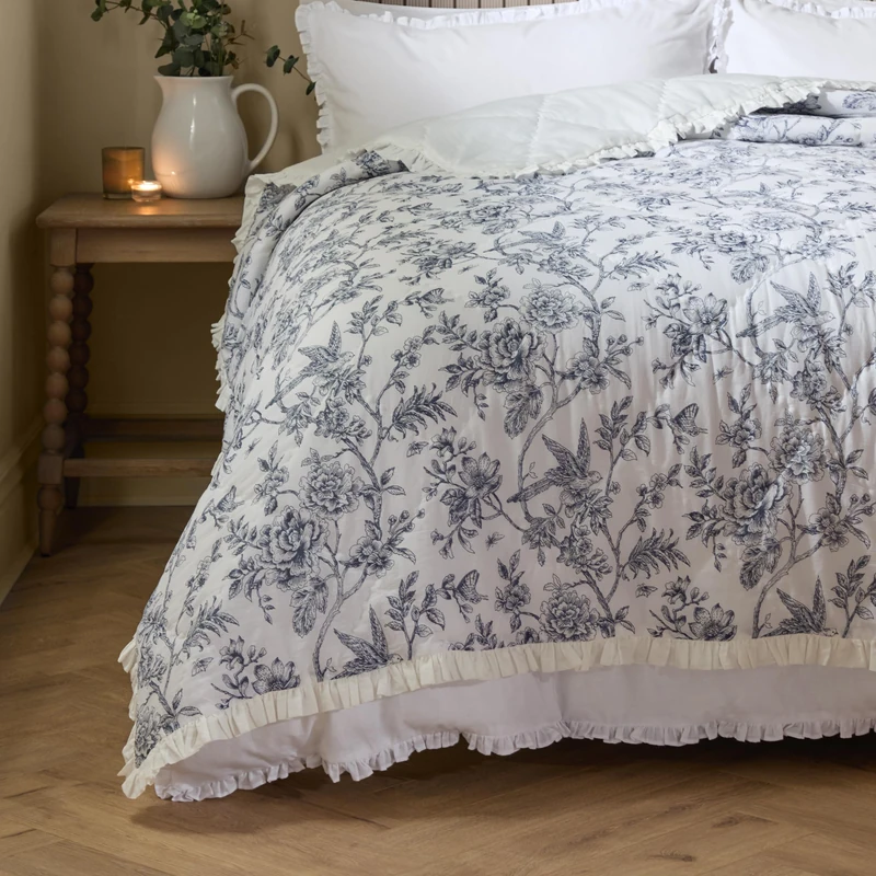 furn. Wylder Hermione Bedspread – Reversible Floral Quilted Cotton Ruffle Trim Coverlet Bedding (Ivory Blue – 150x200cm)