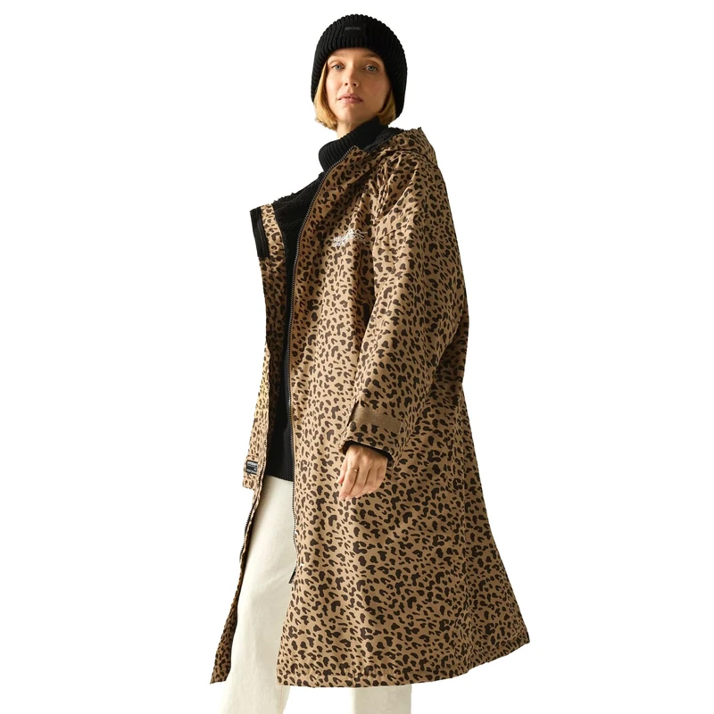 Regatta Adult Waterproof Changing Robe