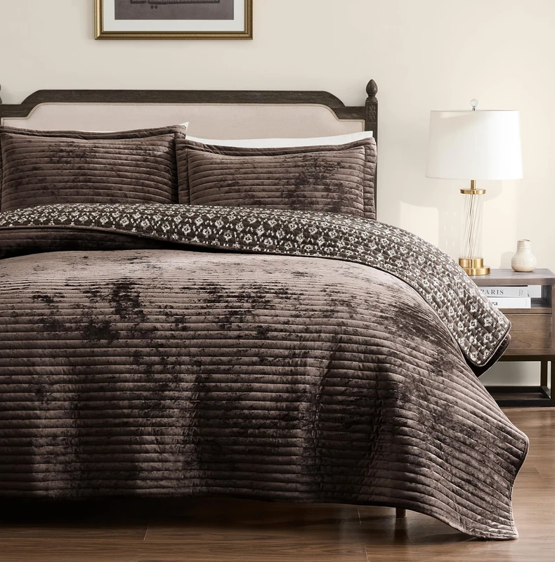 WDCOZY Velvet King Size Quilt Set - Chocolate Striped Soft Lightweight Bedspread, Dark Brown Neutral Channel Farmhouse Country Rustic Coverlet, Coffee Modern Bedding Warm Thin Comforter, 3 Pieces