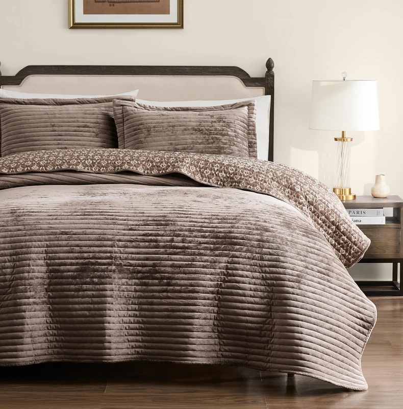 WDCOZY Velvet King Size Quilt Set - Beige Striped Soft Lightweight Bedspread, Tan Neutral Channel Farmhouse Country Rustic Coverlet, Taupe Camel Modern Bedding Kakhi Warm Thin Comforter, 3 Pieces