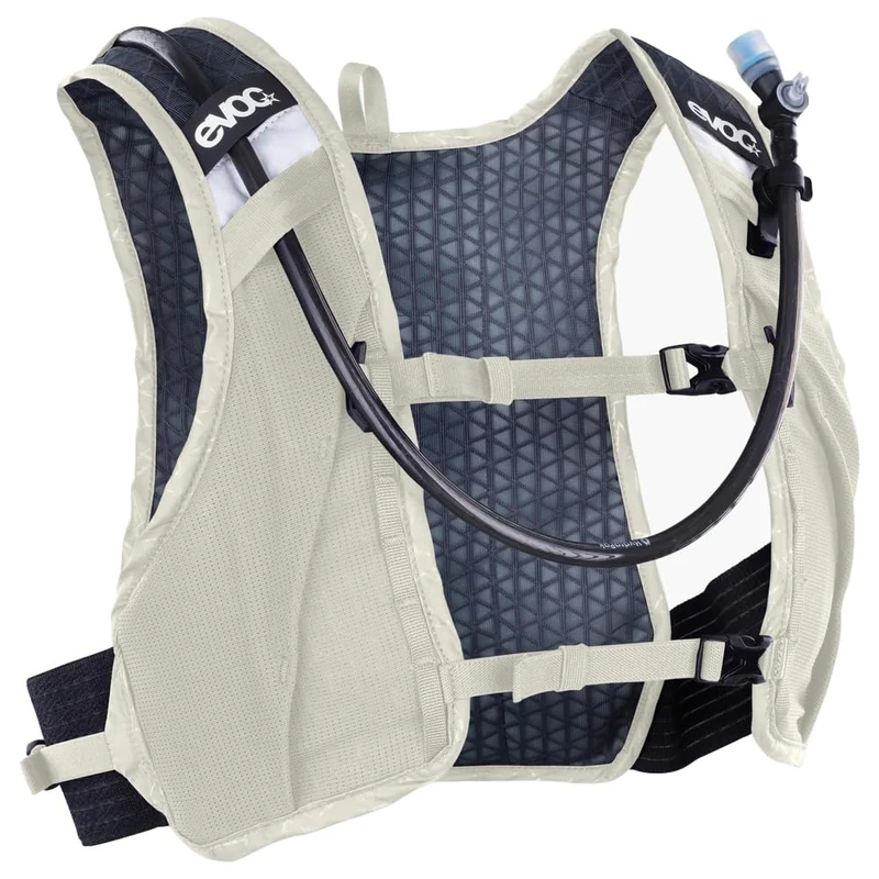 EVOC HYDRO PRO ULTRA 1.5 hydration pack, rucksack with 1.5 litre hydration bladder for racing (close-fitting vest design, quick-access storage options, reflective rucksack), sand
