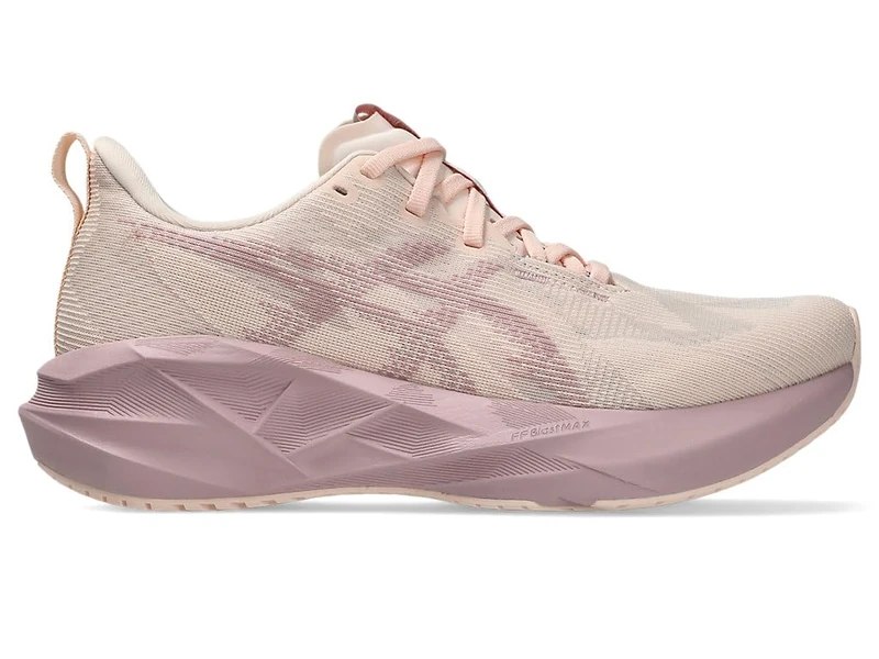 ASICS NOVABLAST 5 Sneaker - Women's Fashion Trainer