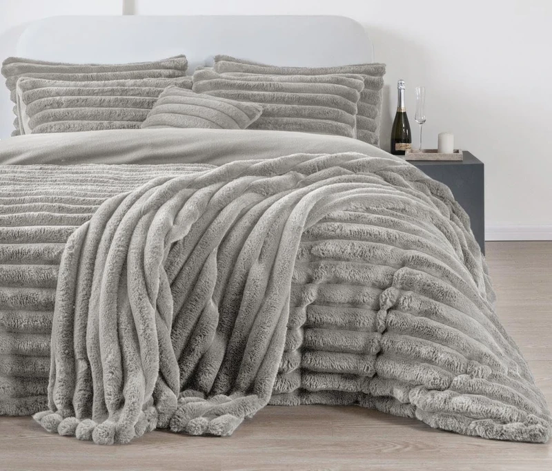 Chunky Faux Fur Duvet Cover Set - Super King - Silver Grey