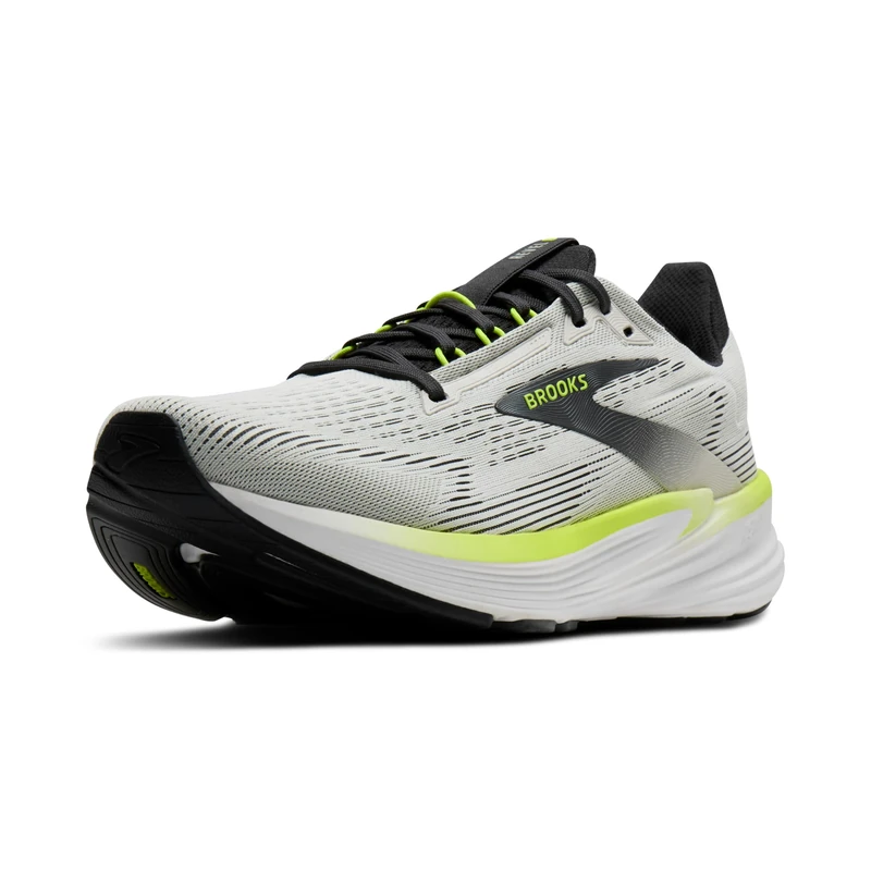 Brooks Revel 8 Sneaker - Image 1