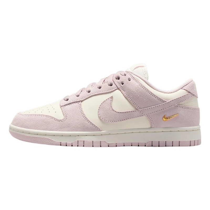 Nike Dunk Low SE Sneaker