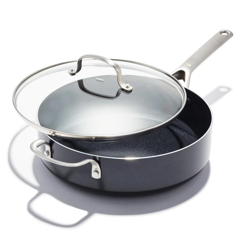 OXO Agility Series 28 cm/4.7L Sauté Pan with Lid – No-PFAS Ceramic Non-Stick, Quick-Heating Aluminium, Induction-Ready Base, Oven & Dishwasher Safe, Sturdy Stainless Steel Handles, Tempered Glass Lid