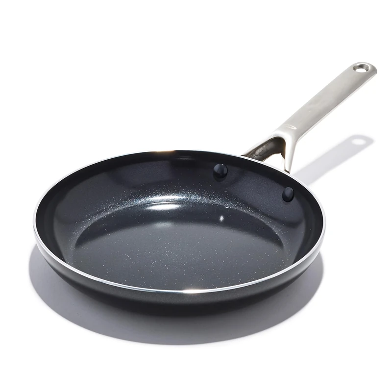 OXO Agility Series 25cm Frying Pan Skillet – No-PFAS Ceramic Non-Stick, Quick-Heating Aluminium, Induction-Ready Base, Oven & Dishwasher Safe, Sturdy Stainless Steel Handle, Chip-Resistant Rim