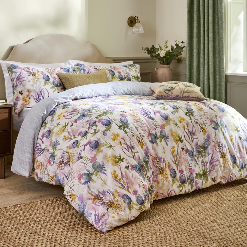 Voyage Maison Cluaran Duvet Cover Set – Highland Thistle Watercolour Country Cotton (Multicolour - Double)