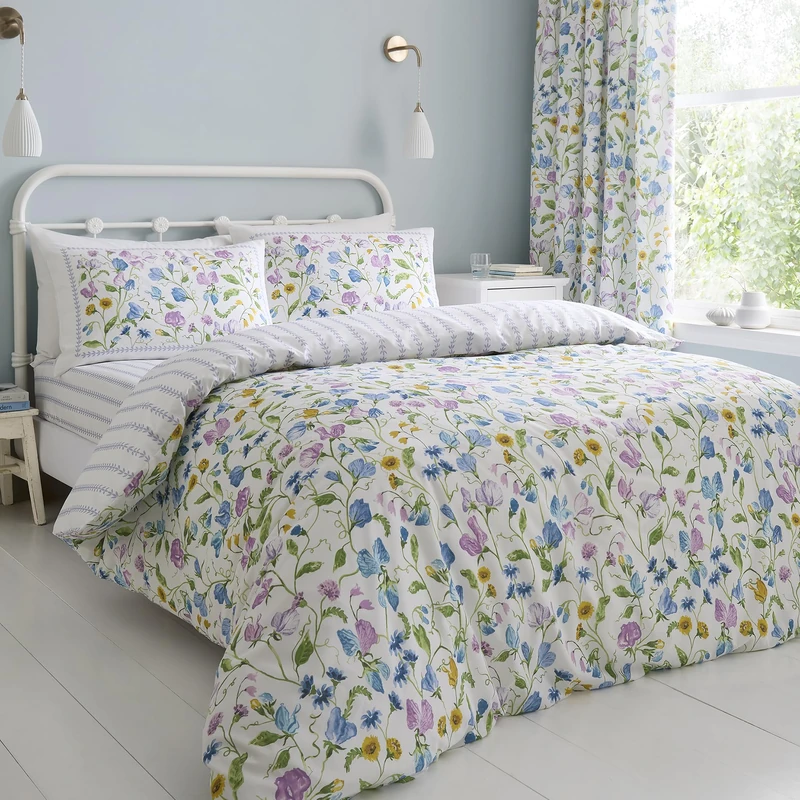 Dreams & Drapes Sweetpea Floral Duvet Cover Set Super King 260 x 220cm – 100% Cotton Bedding with Delicate Sweet Pea Flower Design, Includes 2 Pillowcases