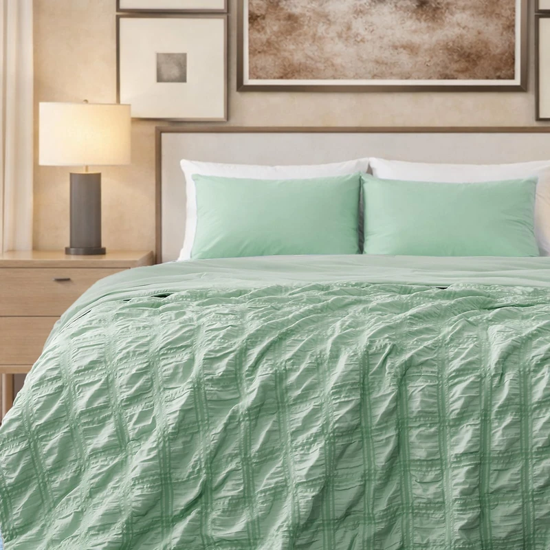 Cozy Bliss Aesthetic Plaid Seersucker Cooling Comforter King Size, Lightweight Breathable Cooling Bedding with Q-Max＞0.45 for Summer Bedroom, Hot Sleepers & Night Sweats, Sage Green 106"x90"