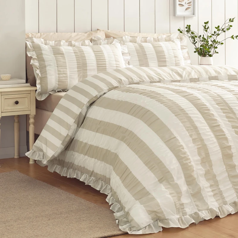 Catherine Lansfield Seersucker Frill Stripe Super King Duvet Cover Set with Pillowcases Natural
