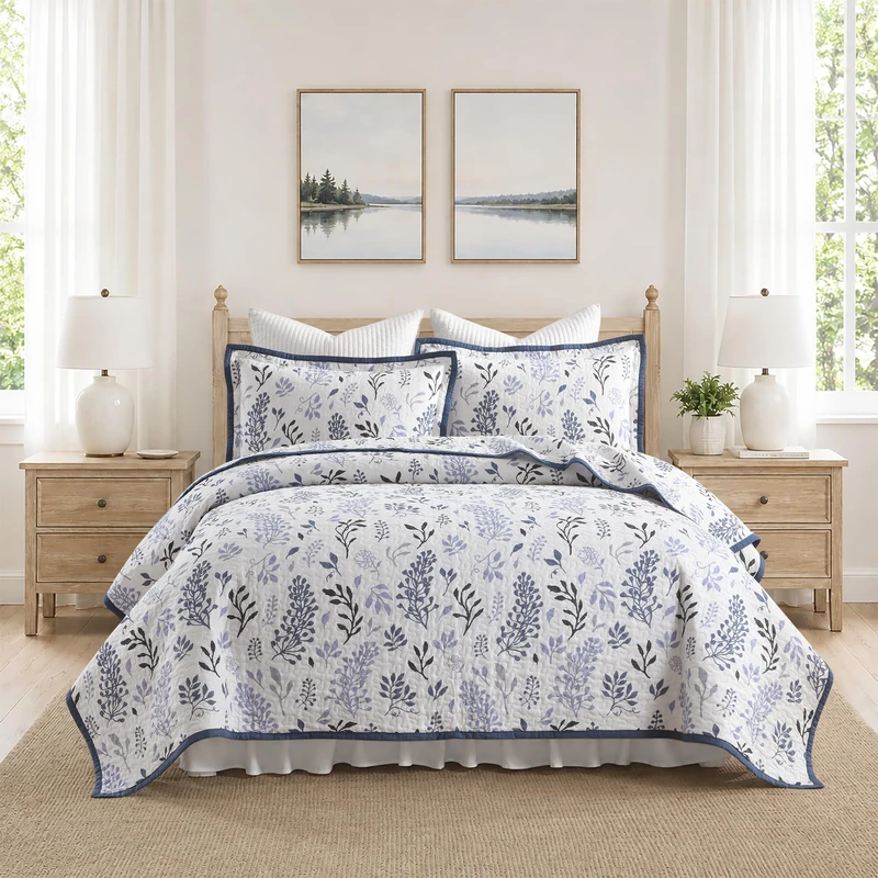 Blue Floral Queen Size Quilt Set - Farmhouse Floral Bedspread,100% Cotton Garden Leaves Quilts, Queen Size Lightweight Soft Coverlet, Queen Quilt Bedding Set All Season 3-Piece, Blue and White