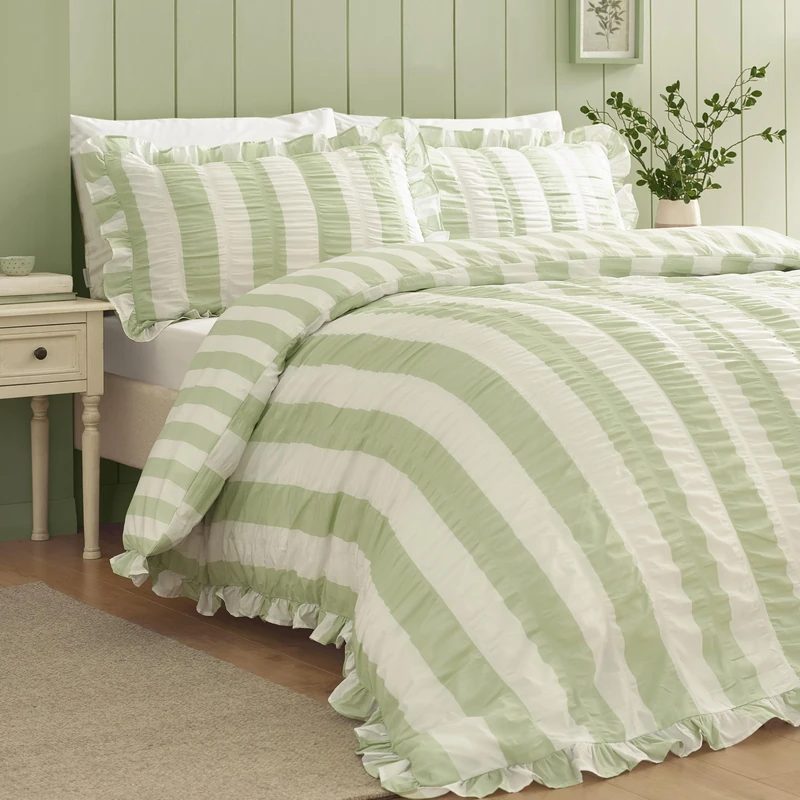Catherine Lansfield Seersucker Frill Stripe Super King Duvet Cover Set with Pillowcases Green