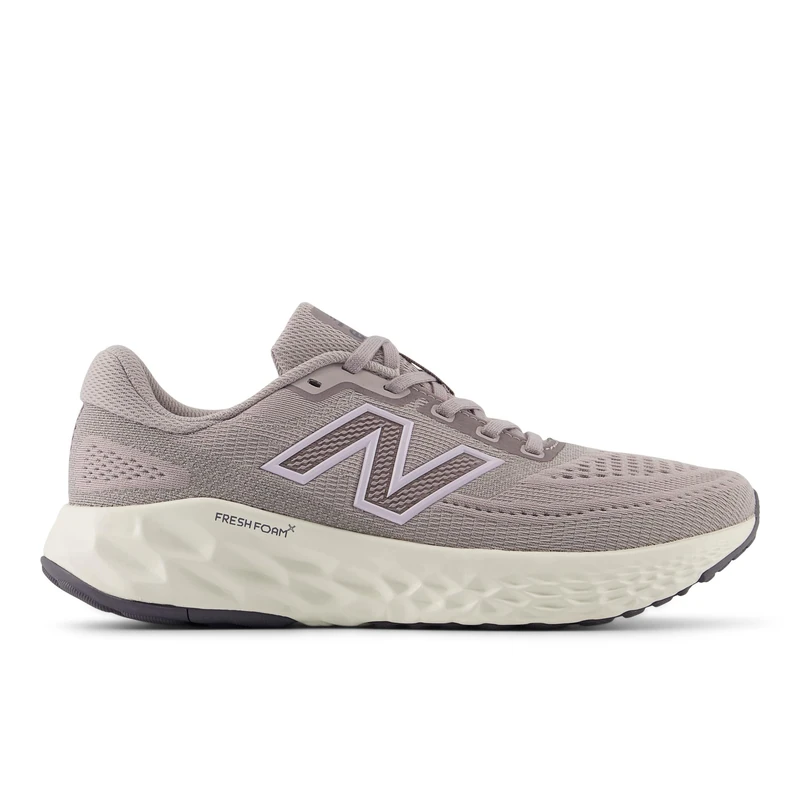 NEW Balance EVOZ Sneaker