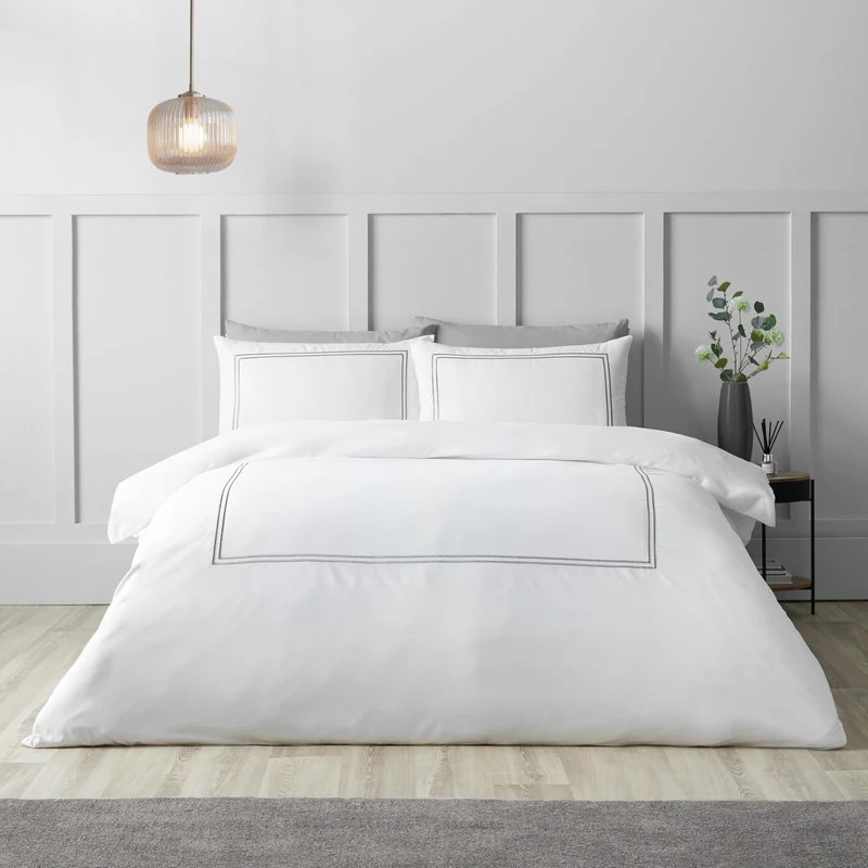 Catherine Lansfield So Soft Mono Satin Stitch Super King Duvet Cover Set with Pillowcases White/Silver