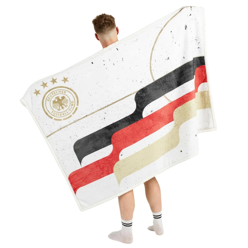 DFB Sherpa Fleece Blanket - Official German Team Cuddly Blanket (152 x 117 cm) - 100% Recycled Polyester - Black Red Gold - Image 1