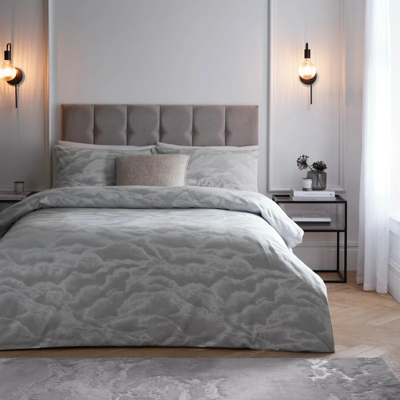 Paoletti Ellora Duvet Cover Set – Luxury Jacquard Cloud Textured Bedding (Silver – Double)