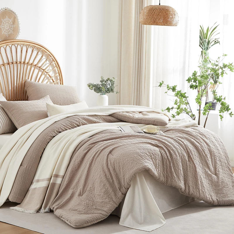 softpage Seersucker Comforter Set, Pre-Washed Polyester, Lightweight Soft 1 Comforter & 2 Shams, All-Season 3 Pieces Set