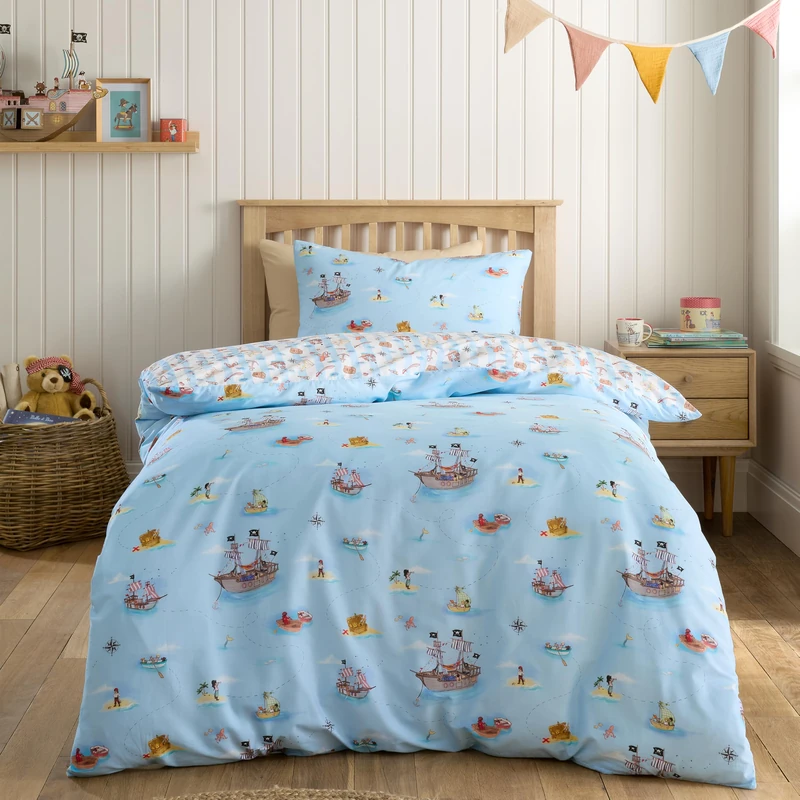 Belle & Boo Pirates Reversible Cotton Double Duvet Cover Set with Pillowcases Blue - Image 1