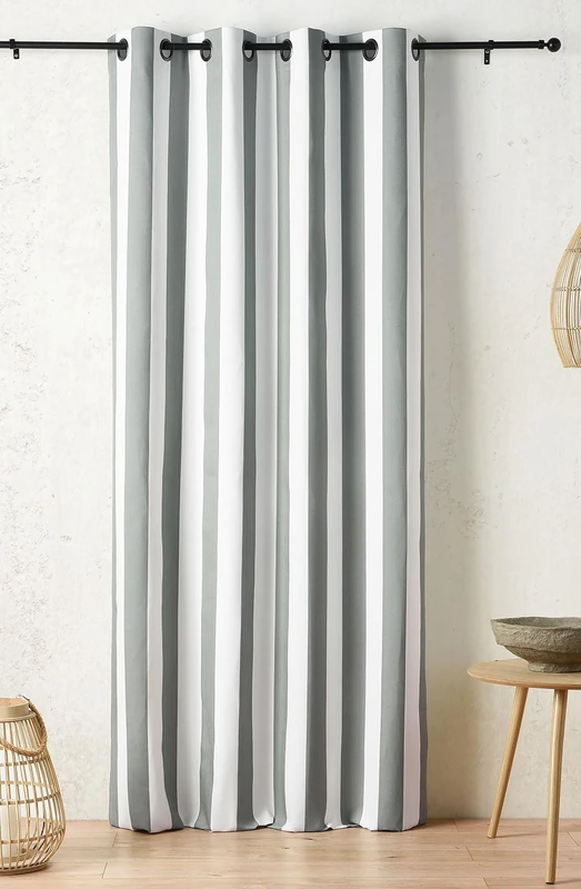 Linder Outdoor Curtain with Pop Sunbed Stripes – Summer Style – Cactus Green – Antioxidant Gun Barrel Eyelet Finish – Dimensions 140 x 265 cm – 100% Polypropylene – Ponant Collection
