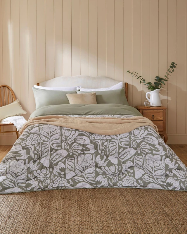 Night Lark Coverless Duvet and Pillowcase Set, Spring Summer Collection – 6 Tog Single Coverless Duvet with Advanced Smartfil® Fibre, Machine Washable, Hypoallergenic – Olive Meadow, Single Bed Size