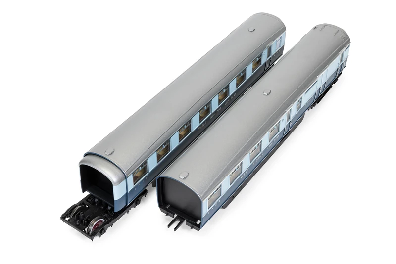 Hornby R40480 LNER West Riding Limited Open Third & Brake Third Articulated Coach pack, Railway - Rolling Stock, for ages 14+ Years