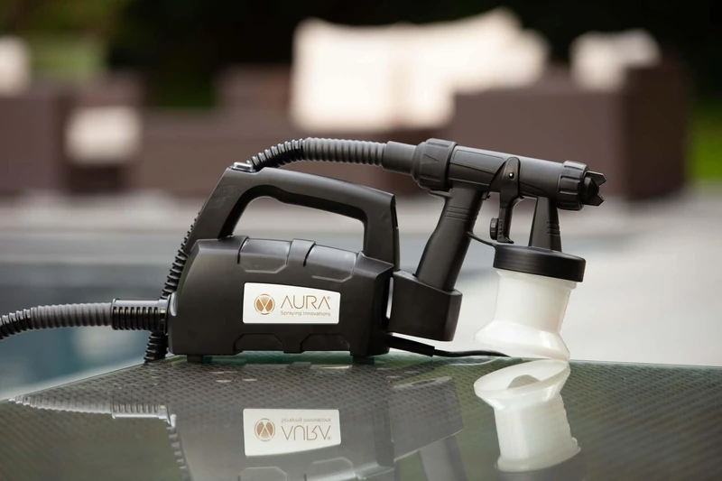 Aura Elite Compact Spray tanning machines for beauty students, beauty salons and mobile beauty therapists