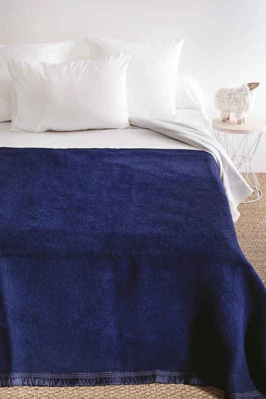 Wool Blanket Made in France 180 x 240 cm Navy/Forget-Me Not