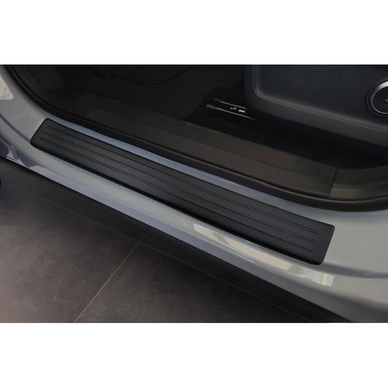 Avisa Matt Black Inox door sill protectors compatible with Omoda 9 2025- - 'Lines' - 4-pieces - Image 1