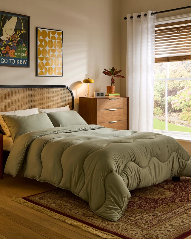 Night Lark Coverless Duvet and Pillowcase Set, Plain Dye Collection – Coverless Duvet Double 4.5 Tog with Advanced Smartfil® Fibre, Machine Washable, Hypoallergenic – Olive Green, Double Bed Size - Image 1