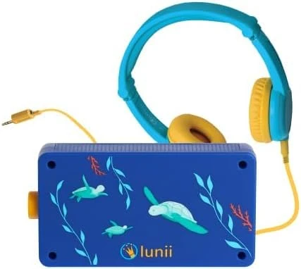 Lunii - Ma Fabrique à Histoires Limited Edition Ocean and Its Matching Blue Helmet - Storyteller for Children 3-8 Years Old - 13 Interactive Stories Included 1h41 listening - Storyteller made in