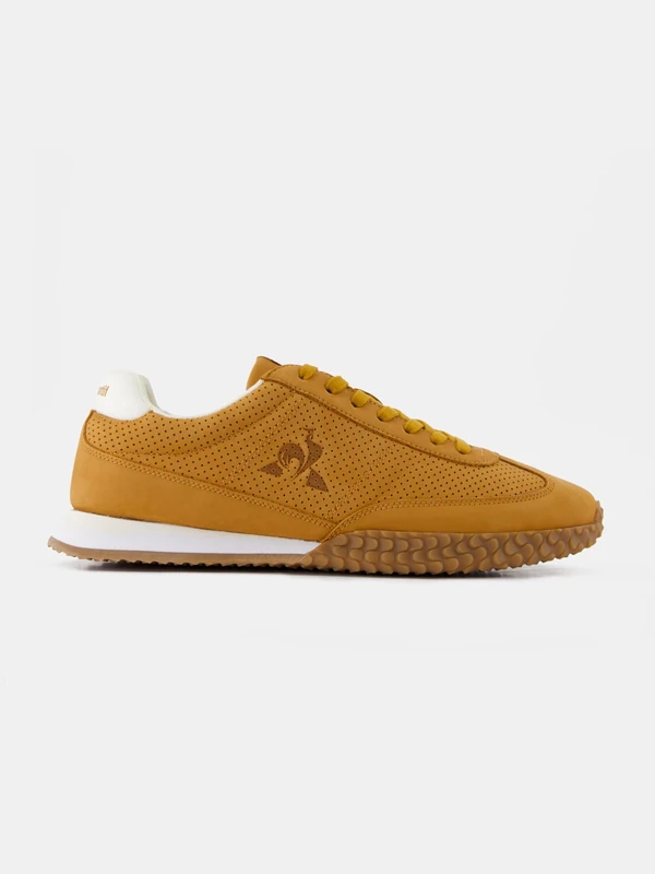 Le Coq Sportif - Veloce Nubuck Retro Running Shoe - Football Inspired Single Rubber Sole - Synthetic Nubuck Leather - Man - Size 11 UK - Oak Buff