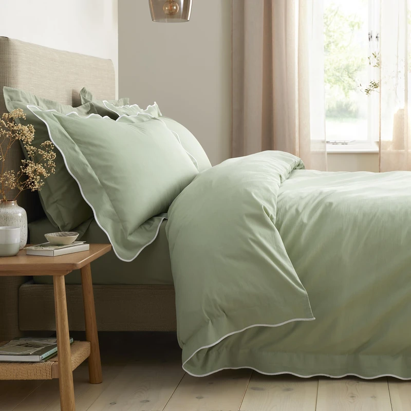 Appletree Boutique Scallop Edge Green Duvet Cover Set King – Frilled Trim Bedding – Breathable Cotton – Includes 1 Duvet Cover (220 x 230cm) & 2 Pillowcases – Green Scallop Edge Bedroom Set