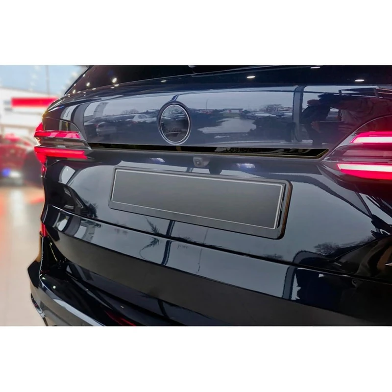 Avisa Black Chrome Stainless Steel Tailgate Trim compatible with BMW X5 IV (G05) M-Sport 2018-2023 & Facelift 2023-