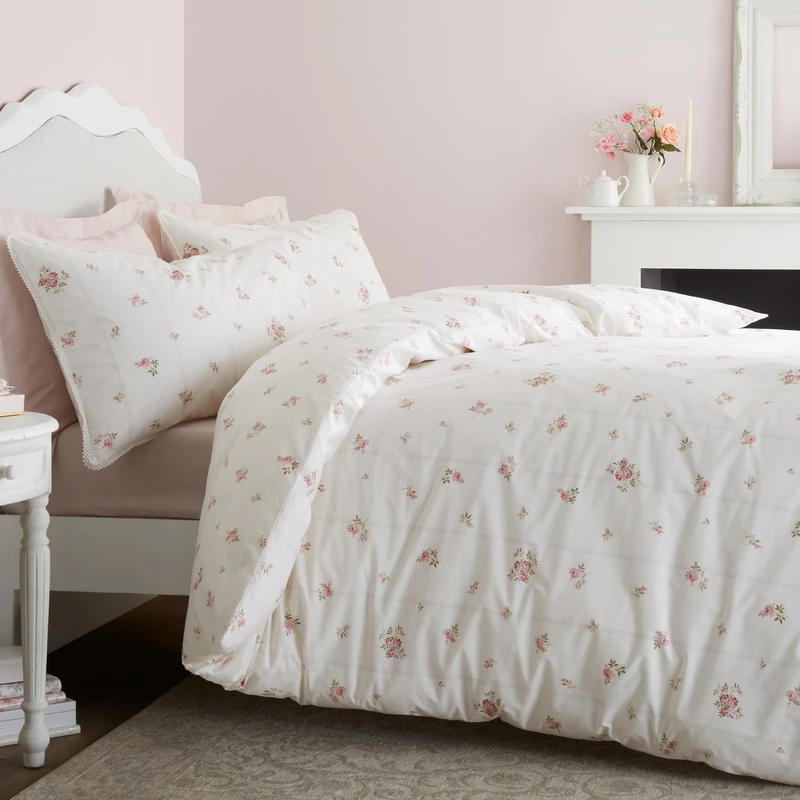 Bianca Vintage Rosebud Lace 200 Thread Count Cotton Reversible Double Duvet Cover Set with Pillowcases Cream