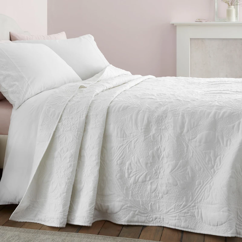 Bianca Fine Linens Marianne Matelasse 240x260cm Bedspread White - Image 1